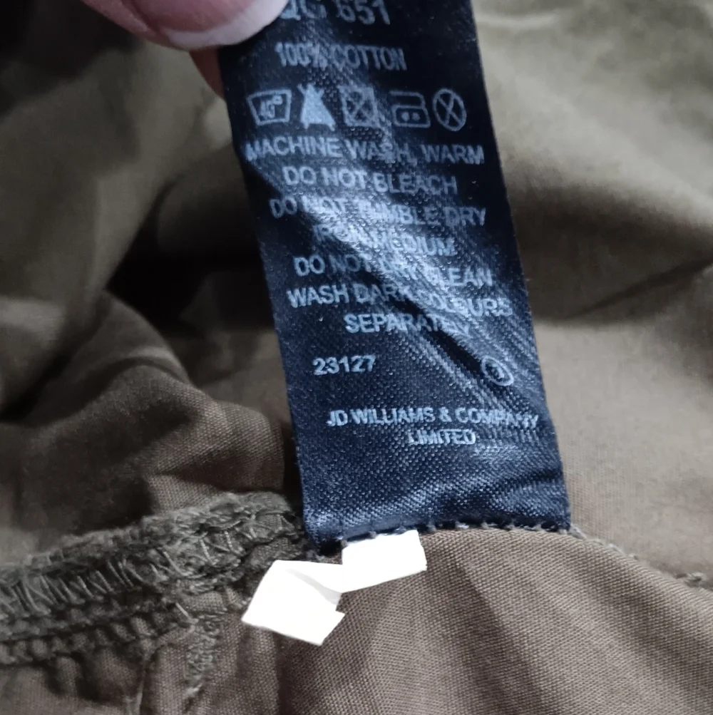 Anthology Cargo Short Pants Plus Size Women's 28 Army Green Lightweight - NWOT - Picture 10 of 10